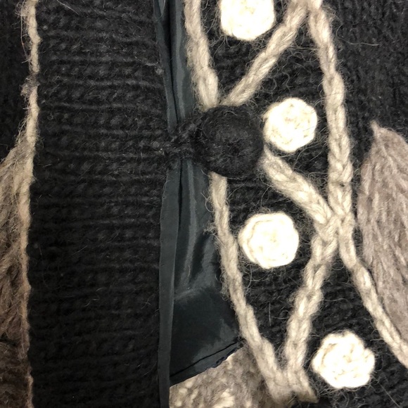 100% wool lined sweater coat Unique longer back cp - Picture 6 of 8